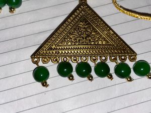 Olive Green Colour Set With Earrings🥬