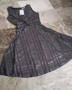 MISS POEM Brand New Sparkling sequin midi dress