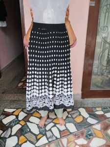 Micro-Pleated Iron-Free Polka Dot Skirt - Size 38