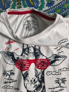 giraffe printed white t shirt