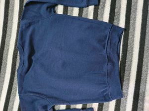 Graphic Warm Sweatshirt for 6 to 8 year old