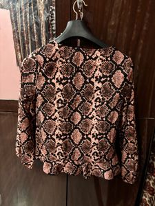 Stylish Snake Print Top
