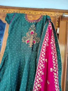 Elegant Green Embroidered Kurta Set