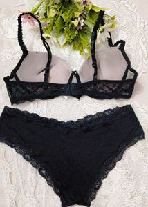 Lace Detail Bra with beautiful brief 👍