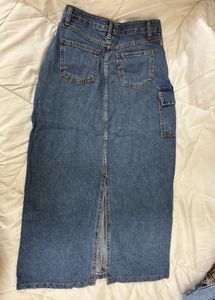 Long denim skirt with pockets