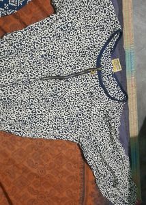 Chic Leopard Print Top