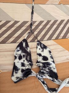 Stylish Tie-Dye Halter Bikini Top