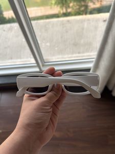 Stylish White Rectangular Sunglasses