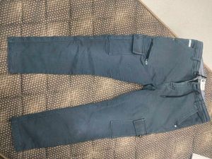 black cargo pant