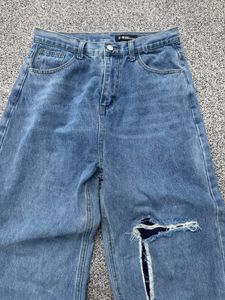 Distressed Wide Leg Jeans