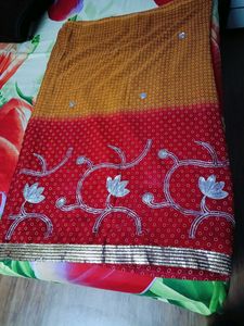 This New Beautiful Double Colour Bandhani Saree
