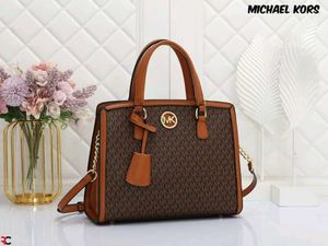 *MICHAEL KORS* *CHANTAL MEDIUM LOGO SATCHEL BAG*