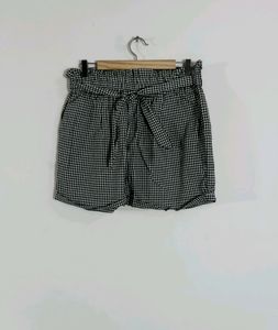 Black Checks Casual Shorts (Women)