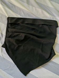Chic Black Strapless top