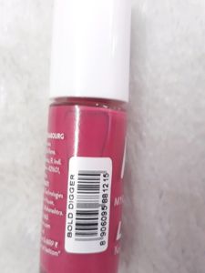 Myglamm Lit Nail Enamel Bold DIGGER