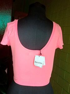 Peach Cropped Tops