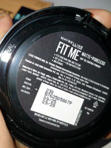 Maybelline Fit Me Matte + Poreless Powder