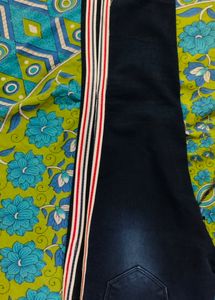 Latest 28" Stripped Blue Jeans For Ladies