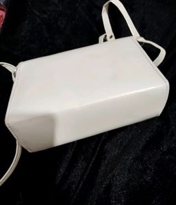 White Slingbag With Golden Chain And Superb Look