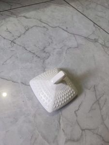 white ceramic pot