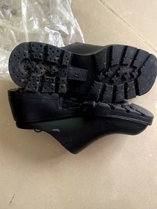 Zudio Black Clogs - Size 37