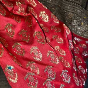 New pure silk zari saree with blouse piece
