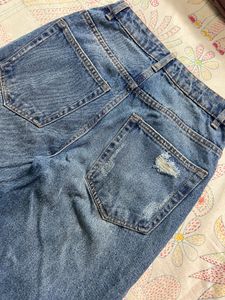 Max Trendy Ripped Wide-Leg Jeans