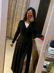 Elegant Black Maxi Dress with Slit