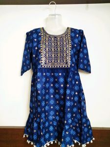 *Brand New Trendy Frock Kurti