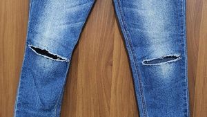 Distressed Skinny Denim Jeans