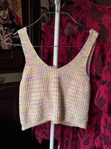 Pastel knit cropped top