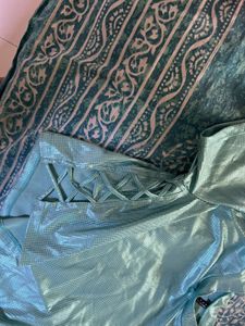 Chic Metallic Crop Top