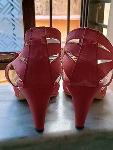Red Heels 👠