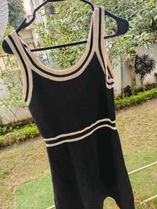 Black Sleeveless Bodycon Dress