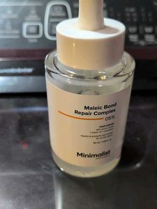 Minimalist Hair Serum