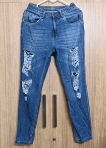 Roadster Boyfriend Fit High Rise Distressed Jeans