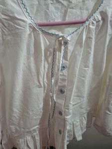 white cotton top