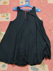 Forever 21 stylish black flowy dress