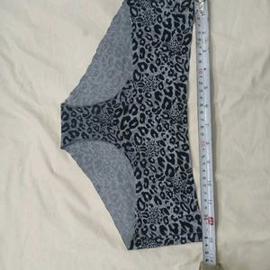 🪔 Leopard Print Briefs