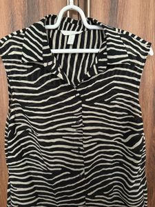 H&amp;M Zebra Print Sleeveless Top