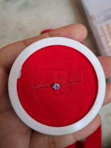 Sparkling Star Nose Pin