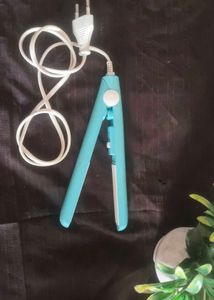 Mini Hair Straightener with Storage Case ✨