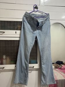 Light Wash Flared Jeans