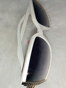 beautiful white 🤍 sunglasses