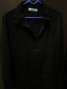 Zara Black Collared Button-Up Shirt