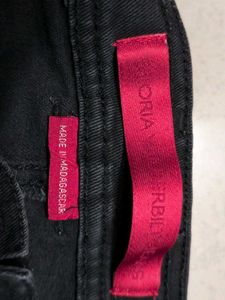 Y2K Gloria Vanderbilt: Stylish Black Denim Jeans