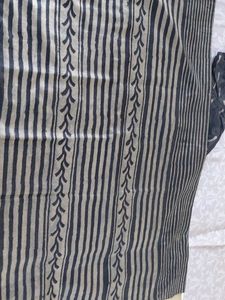 Elegant Striped pallu and self cari print Saree