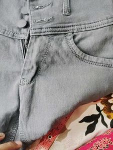 Gray High-Waisted Jeans Waist 25 Length30 Not Used