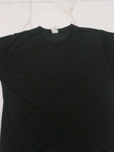 Classic Black T-Shirt xl size