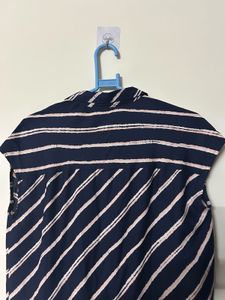 Chic Striped Button-Up Sleeveless Top